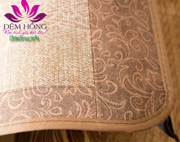 Các đường bo viền chiếu gấp gỗ Thái Lan với vải sợi lót 2 lớp rất chắc chắn, sợi chỉ may đều và bền.